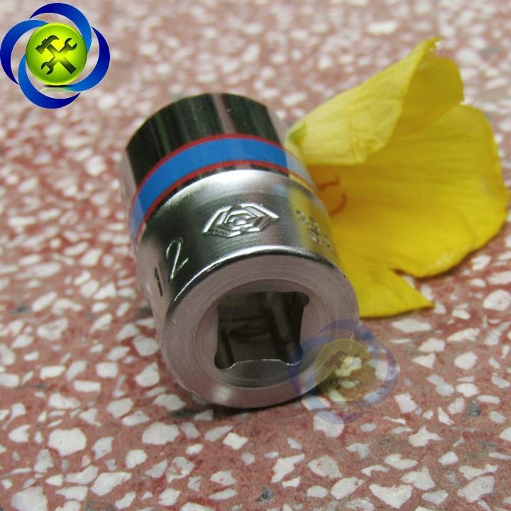 Tuýp 12mm 1/4 Kingtony 233512M loại ngắn 6 cạnh màu trắng