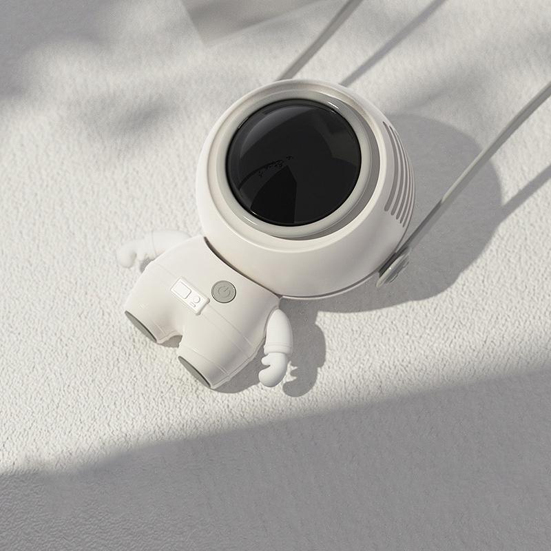 Quạt JIASHI mini đeo cổ USB sạc lại được thiết kế hình phi hành gia nhỏ gọn Hàng nhập khẩu