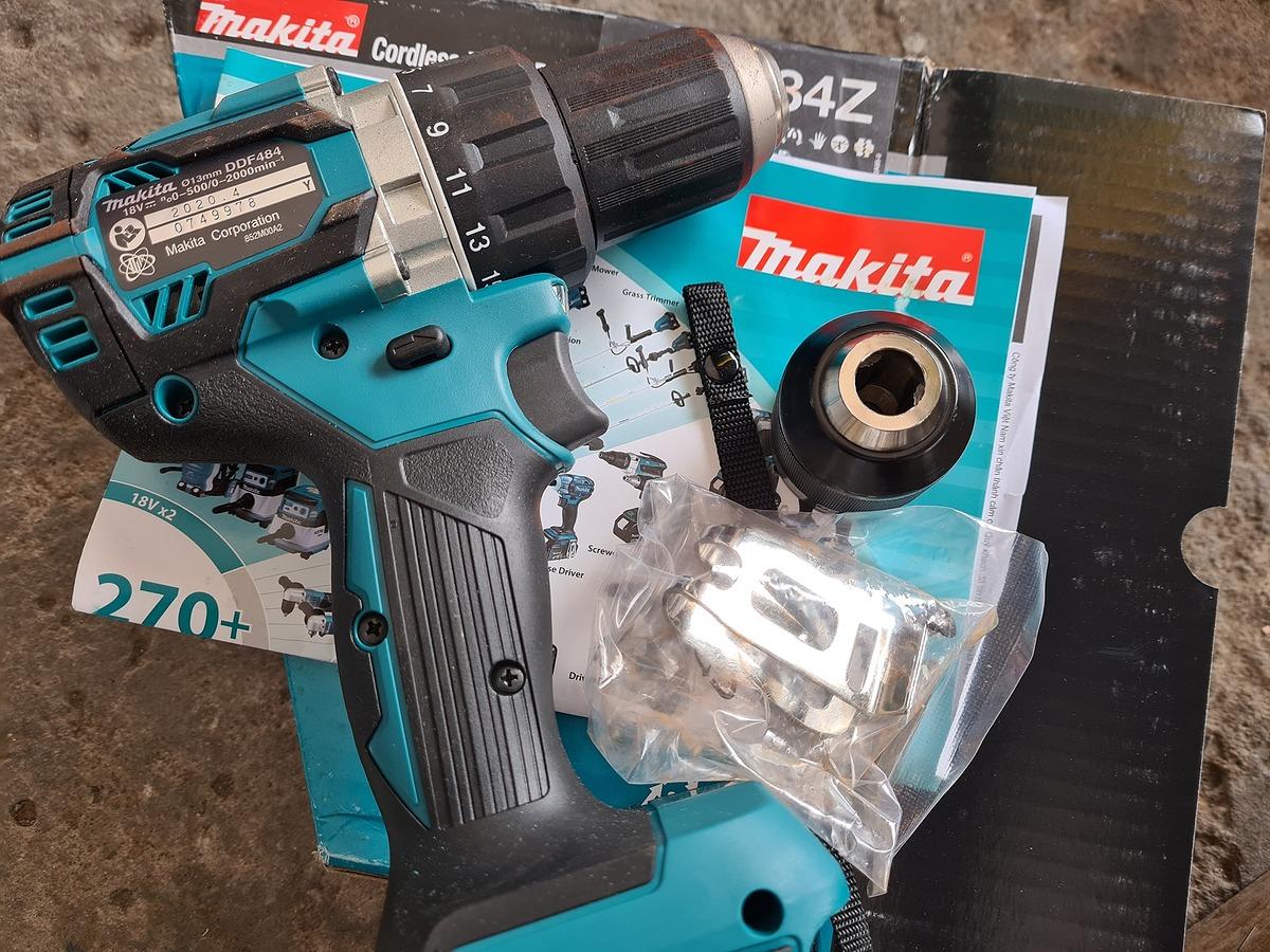 BỘ MÁY KHOAN MÁY VẶN VÍT DÙNG PIN 18V MAKITA DLX2189T - HÀNG CHÍNH HÃNG