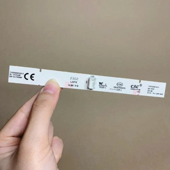 MẠCH ĐÈN LED TỦ LẠNH TOSHIBA GR-RS755WIA / GR-RS775WI / GR-RS780WI / GR-RS600WI – HÀNG CHÍNH HÃNG