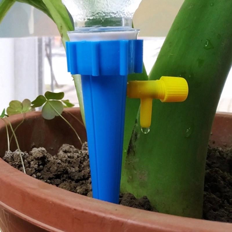 Bộ 10 Vòi tưới cây nhỏ giọt tự động gắn chai nhựa tiện dụng