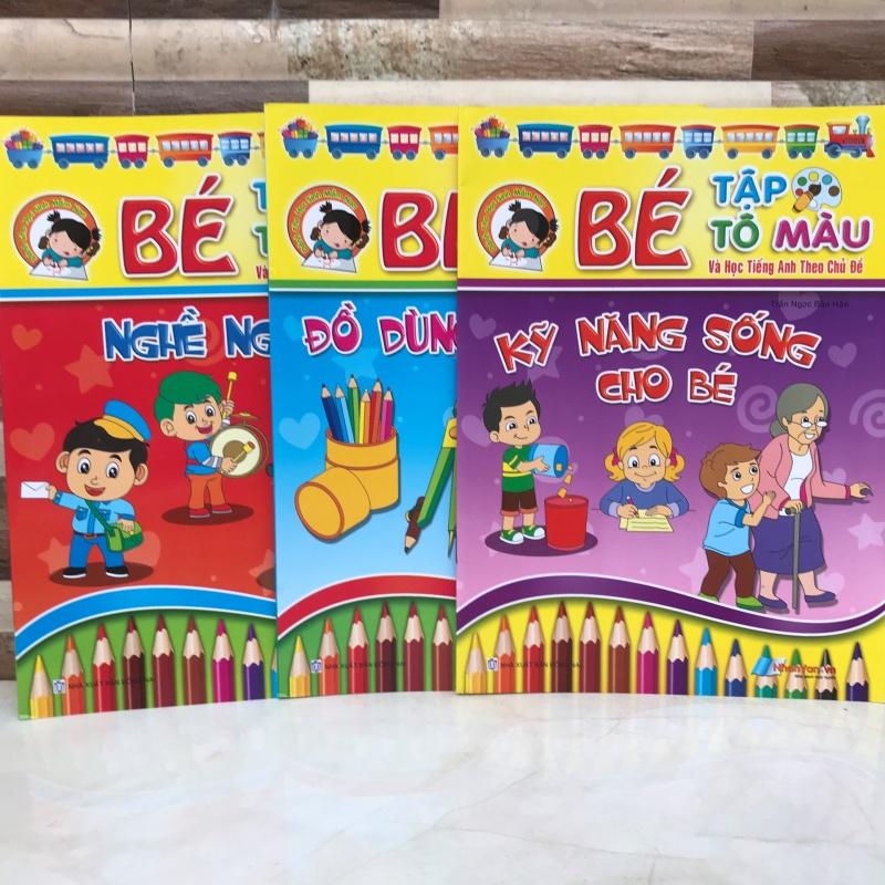 Bé tập tô màu theo  các chủ đề