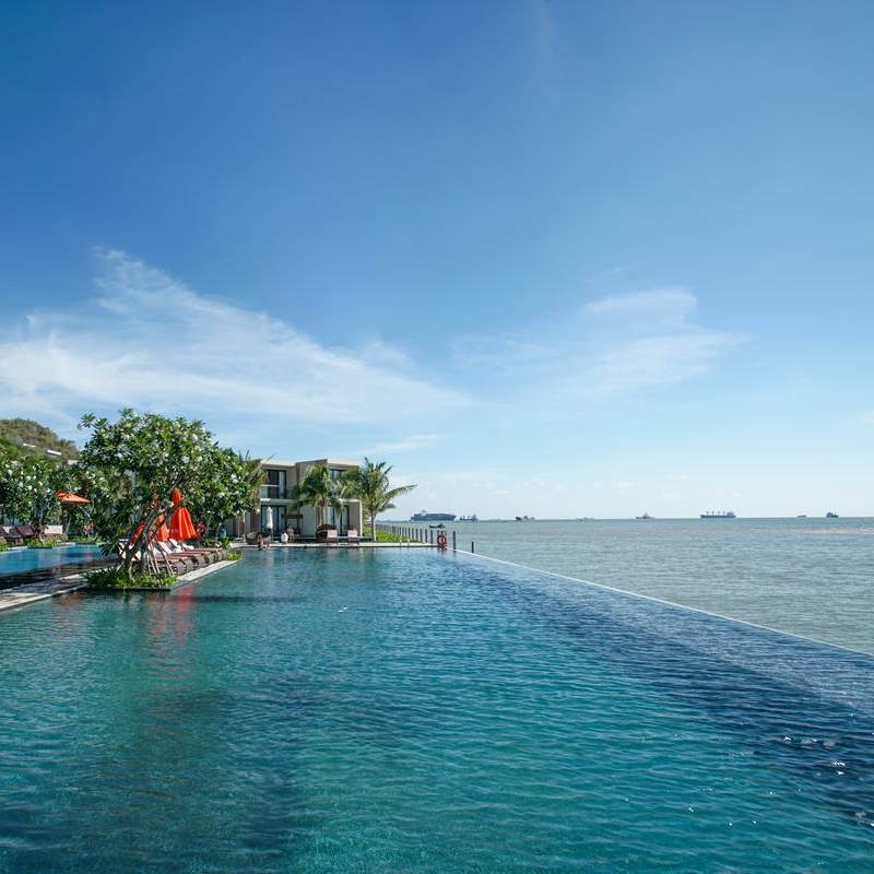 Marina Bay Vũng Tàu Resort & Spa 5* - Bên Bờ Biển, Buffet Sáng, Phòng Cao Cấp, Hồ Bơi Vô Cực Đẹp Xuất Sắc
