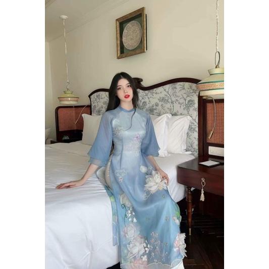 Áo dài cách tân 4tà vải organza cao cấp thêu hình sen 3D
