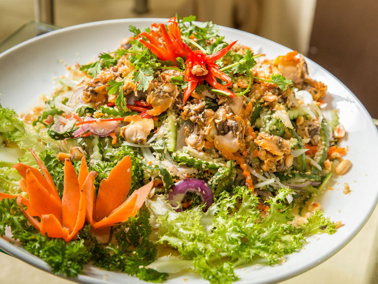 Buffet cuá»i tuần á»c và hải sản tại Khách sạn Sà i Gòn