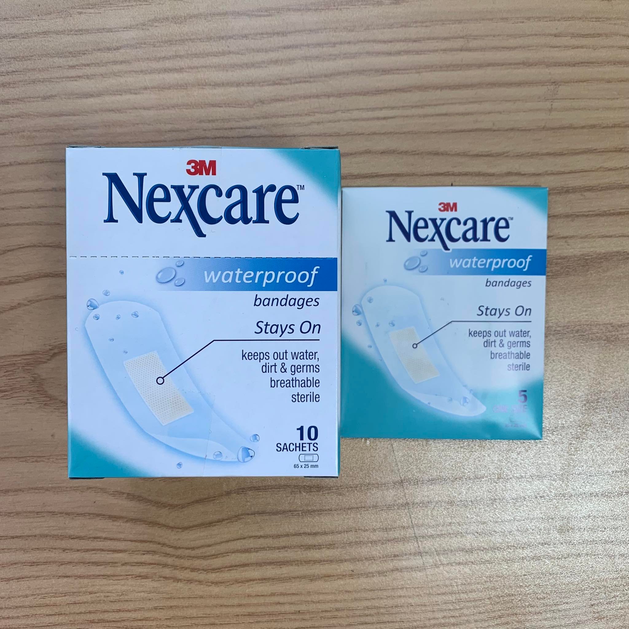 Hộp băng dán cá nhân bảo vệ vết thương chống thấm nước 3M Nexcare, 5 miếng/vỉ, 10 vỉ/hộp, sản xuất tại Thái Lan