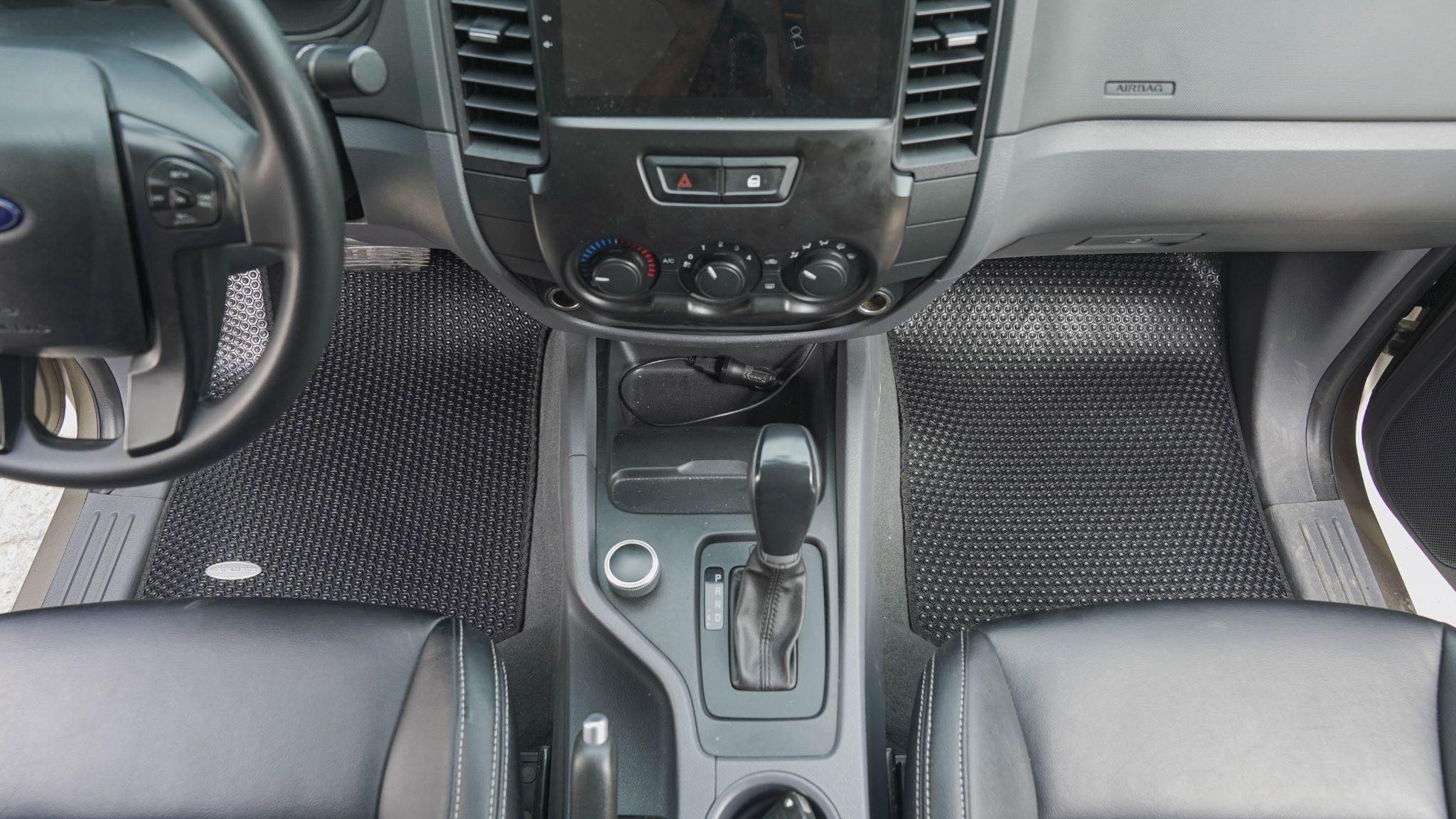 Thảm lót sàn ô tô KATA cho xe Ford Ranger (2014 - 2021) - Khít với sàn xe, Chống trơn, Không mùi, Không ẩm mốc