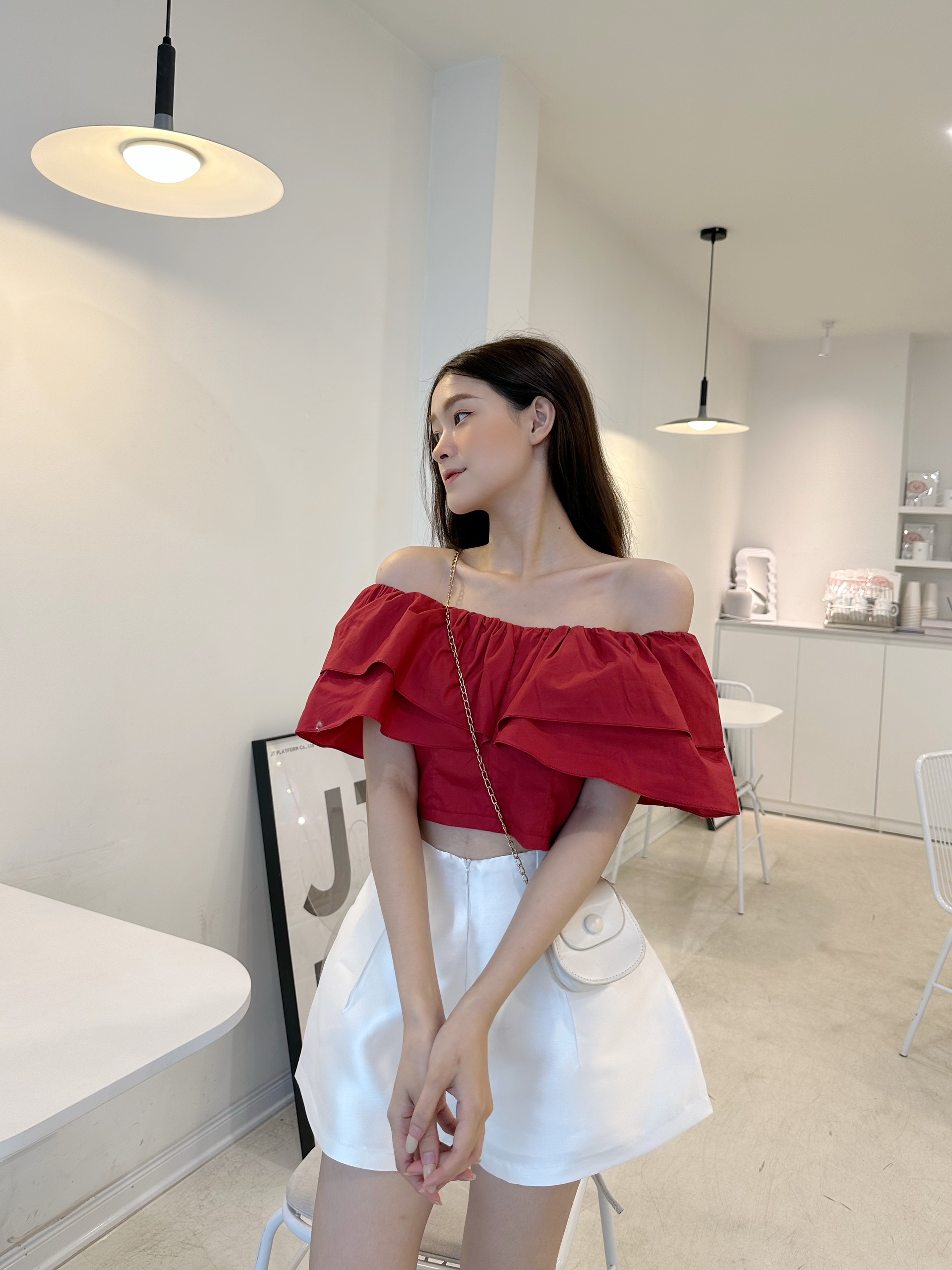 YU CHERRY | Áo trễ vai nữ nhiều tầng cánh tay Tiered Off Top YA436