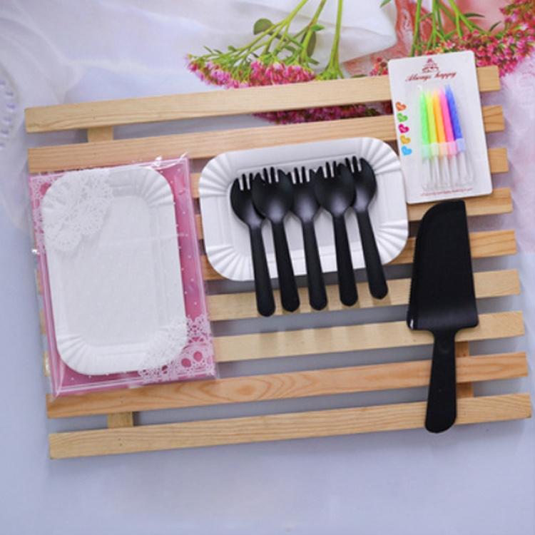 Phụ kiện bánh sinh nhật bánh kem - Combo 10 đĩa Giấy + 10 dĩa + 10 Dao + 1 vỉ 10 cây nến, Bộ Dao dĩa nến J7ST2000016