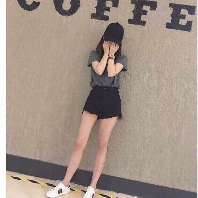 Short jean lai tua đen- trắng