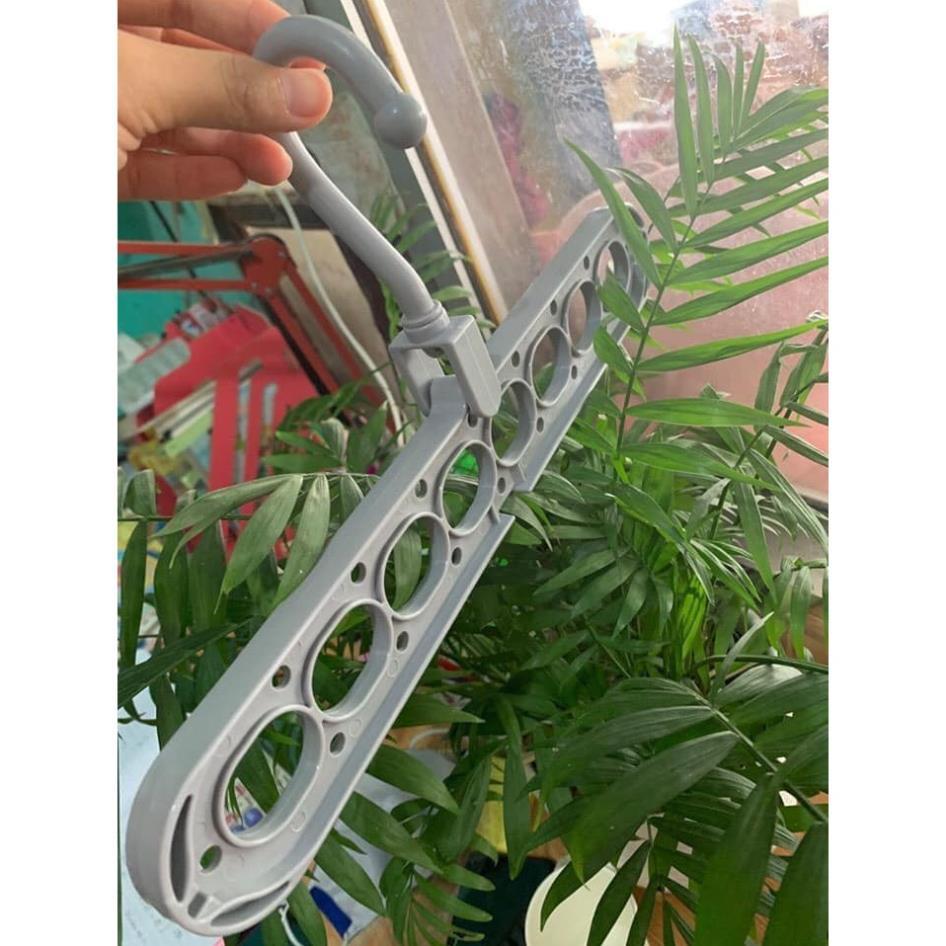 Móc treo quần áo xoay