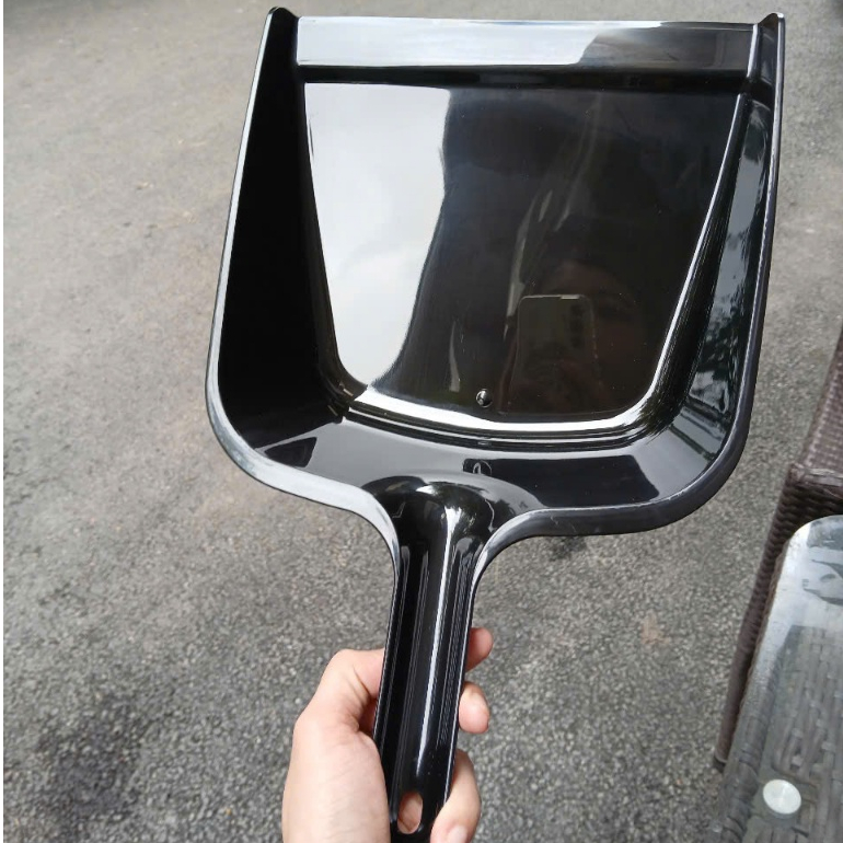 Xẻng hót rác cán ngắn Nakaya - Màu đen - Made in Japan