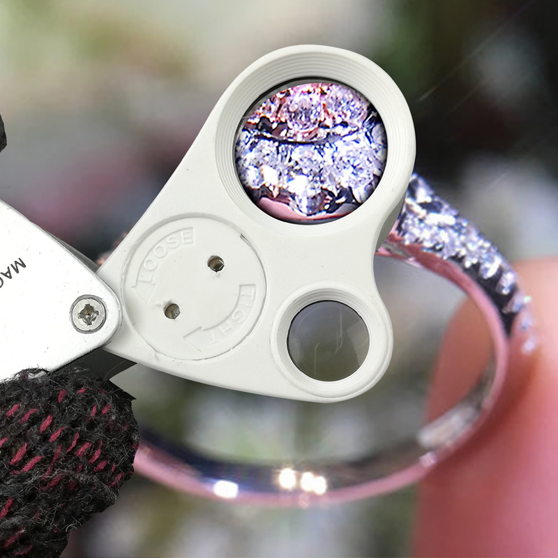 Kính lúp cầm tay độ phóng đại 30-60 lần có đèn led trợ sáng Version 2