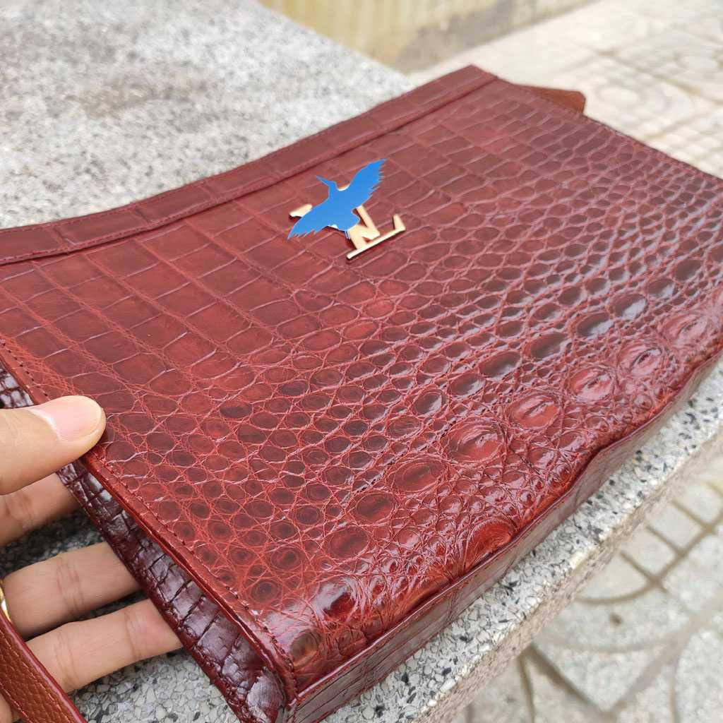 Ví Clutch da cá sấu nâu đỏ cho nam