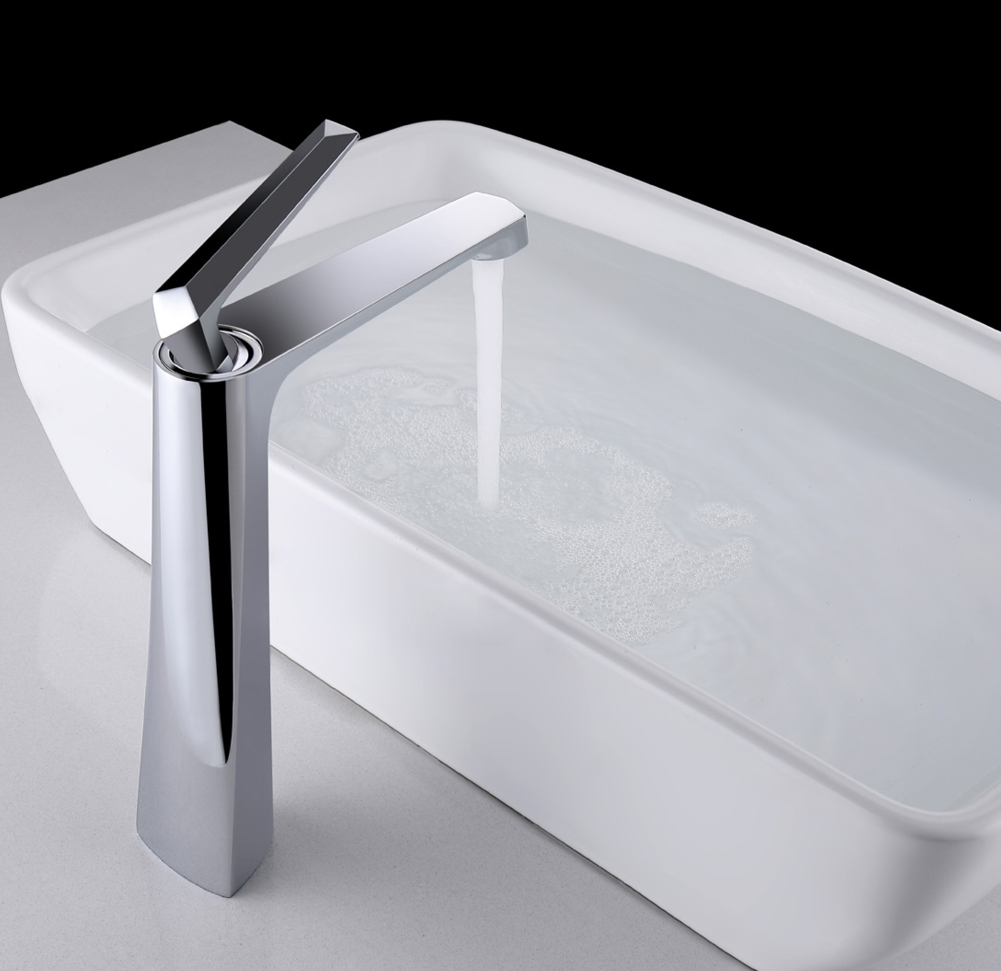 VÒI LAVABO ĐỒNG THAU NÓNG LẠNH EUROVINTO CAO CẤP MÃ V6H