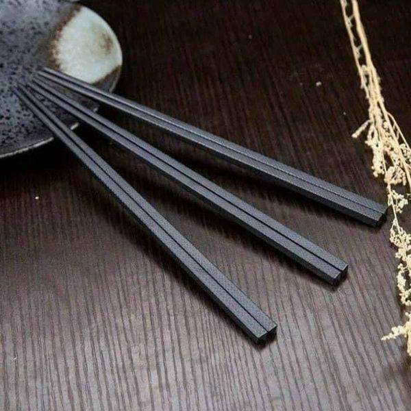 Vỉ 10 đôi đũa kháng khuẩn Shikisai