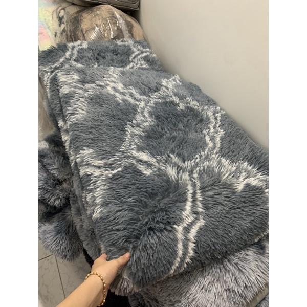 Thảm lông loang màu xám ô vuông 2m x 1m6