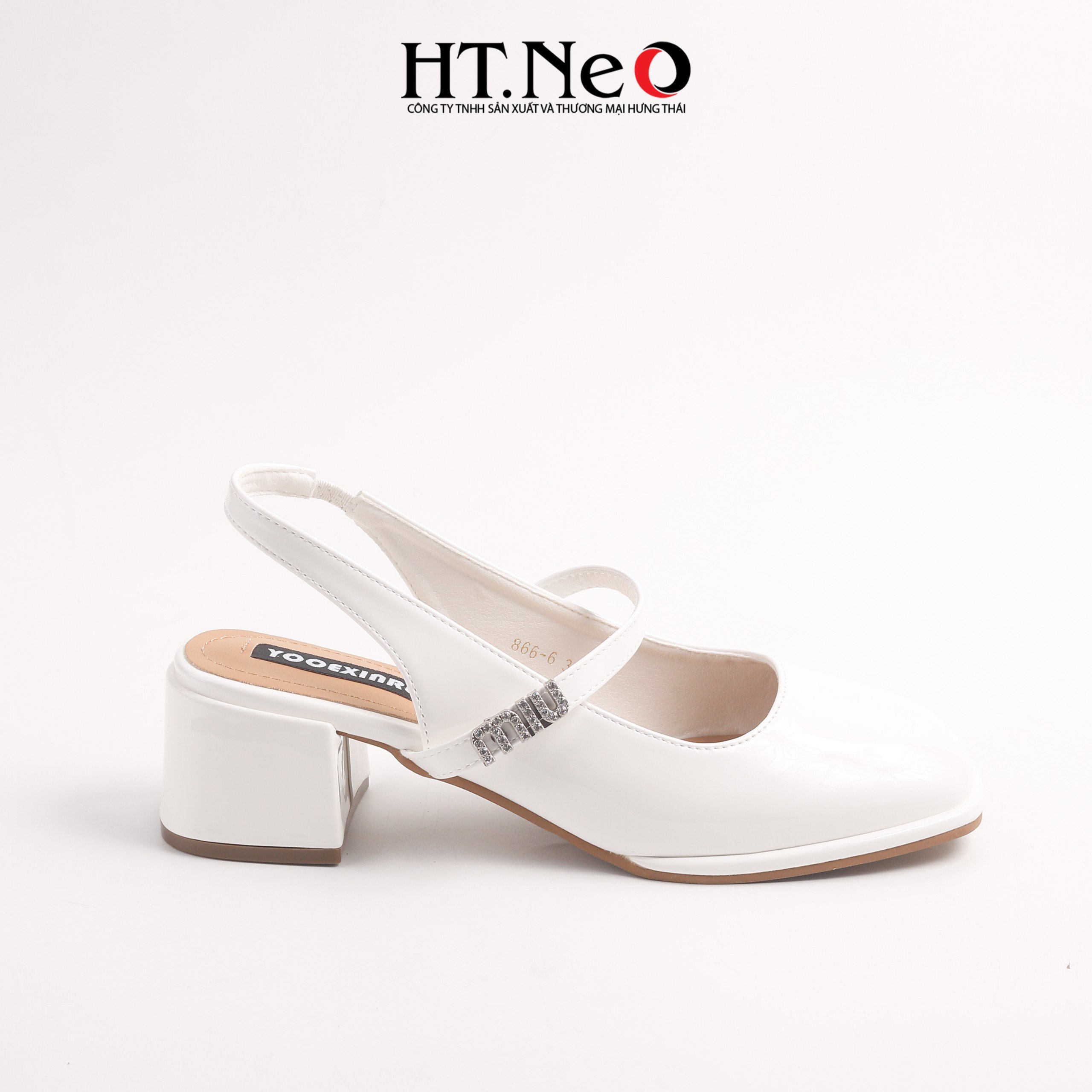 Hình ảnh Sandal nữ gót trụ 5,5cm, mũi vuông, chất da bóng, sandal nữ quai đá MIU có quai hậu, thiết kế đơn giản, lót trong êm ái, cực dễ đi, vừa thoải mái, êm chân lại chắc chắn SDN230