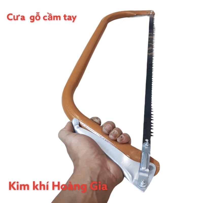 cưa gỗ cầm tay dùng trong xây dựng nhà cắt cốp pha cây chống