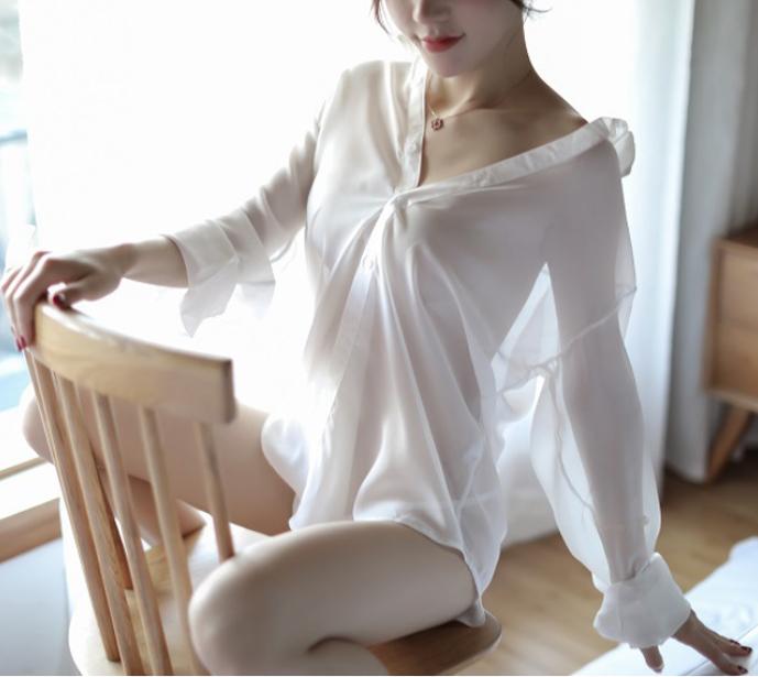 Combo 2 áo sơ mi ngủ chất lụa tặng quần lót nữ