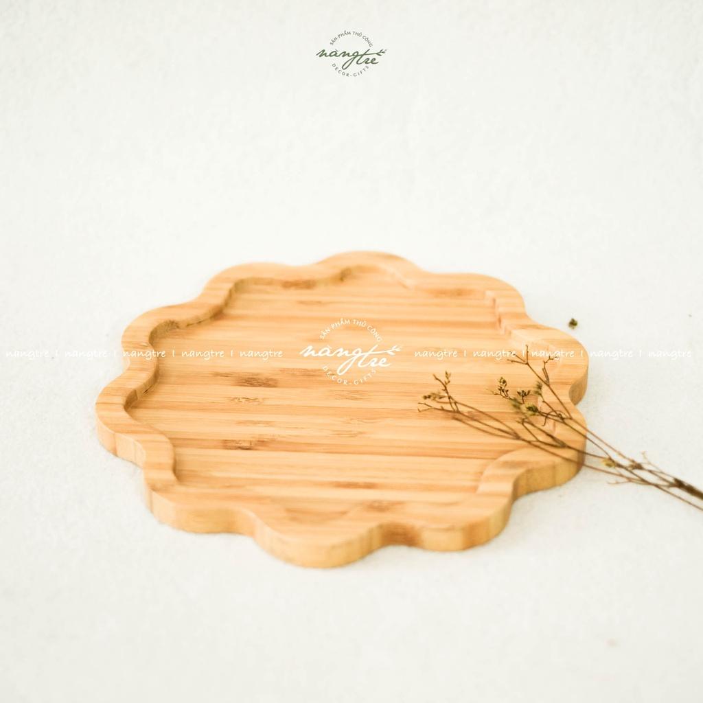 Khay gỗ tre hình bông hoa - Đựng thức ăn -Trang trí