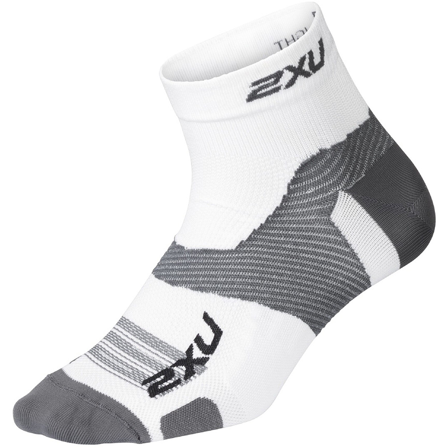 Vớ chạy bộ 2XU UA5046E