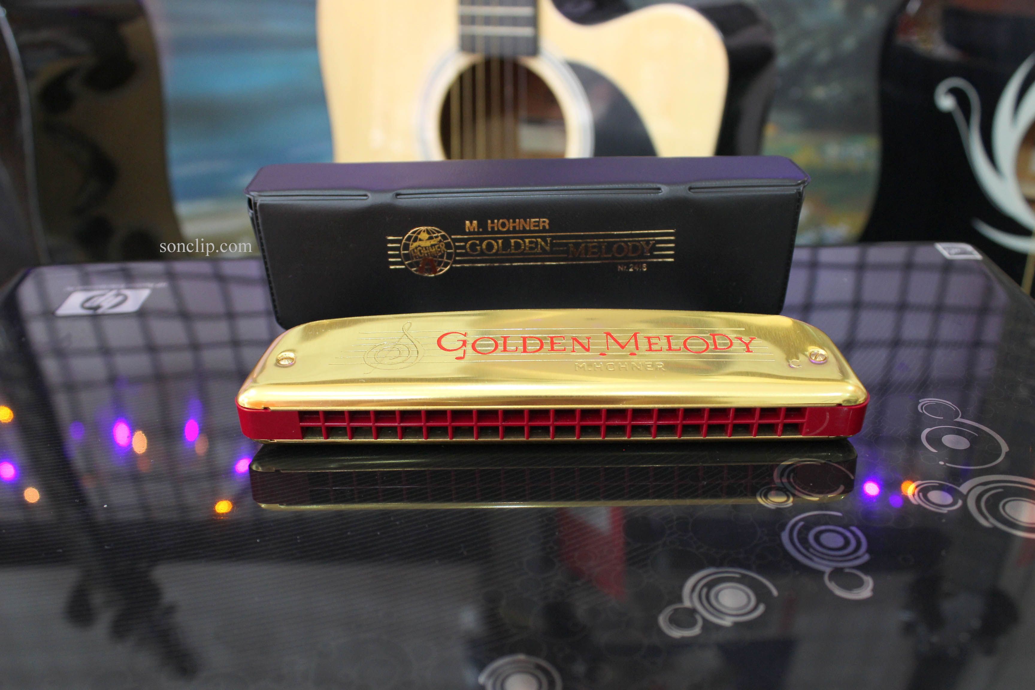 Kèn harmonica tremolo golden melody M2416017 (vàng)