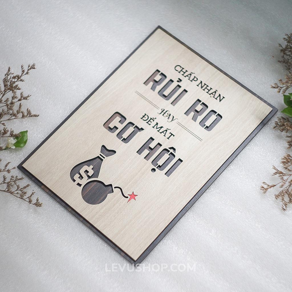 Tranh treo tường văn phòng LEVU121: Chấp nhận rủi ro hay để mất cơ hội