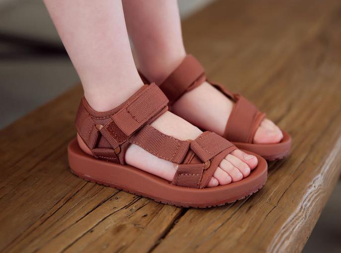 sandal quai dán tiện lợi cho bé trai và bé gái- DB080