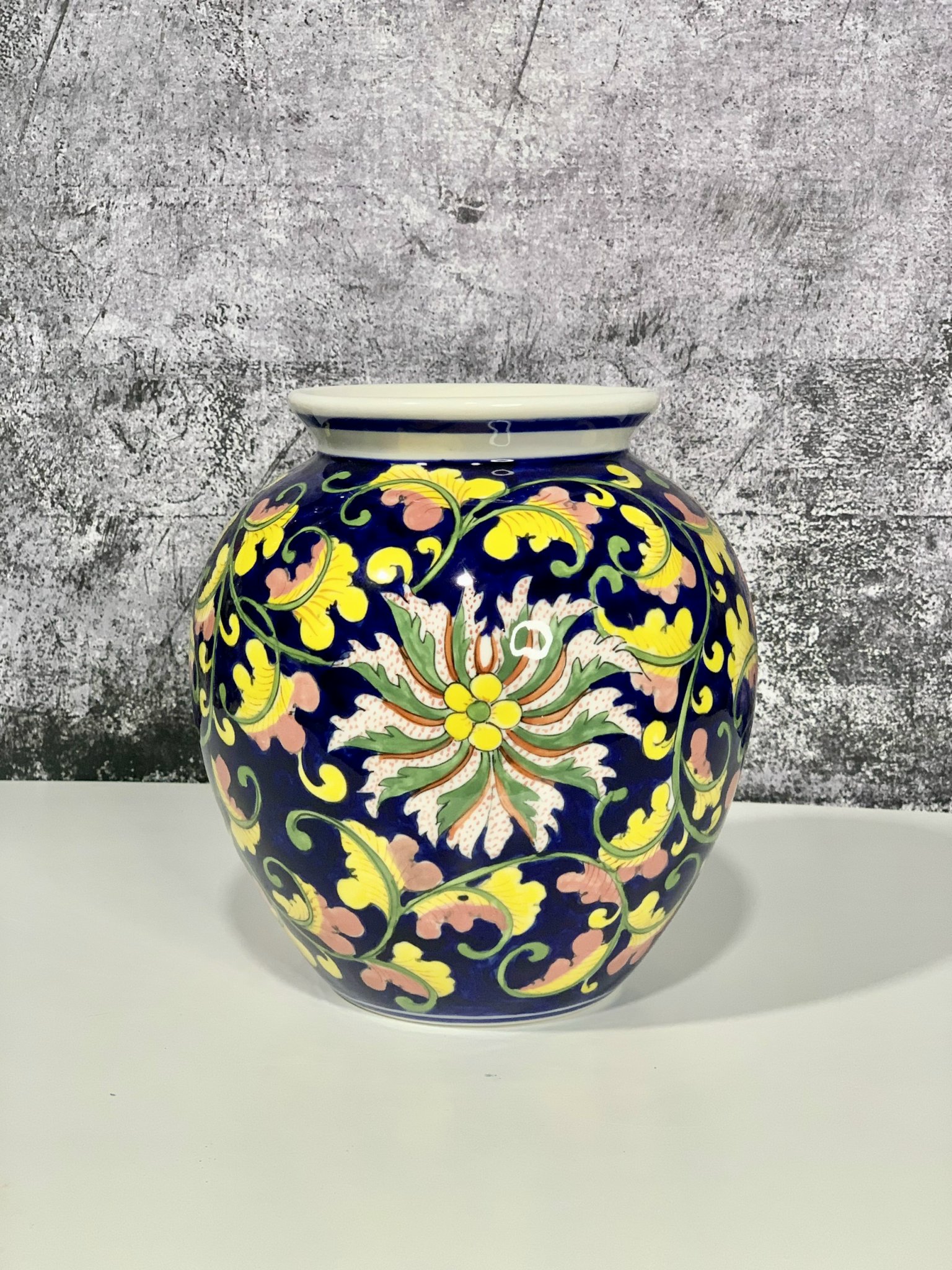 LỌ HOA VẼ BĂNG MAI HÀNG VẼ KỸ THỦ CÔNG CAO TỪ 20 Đến24CM.