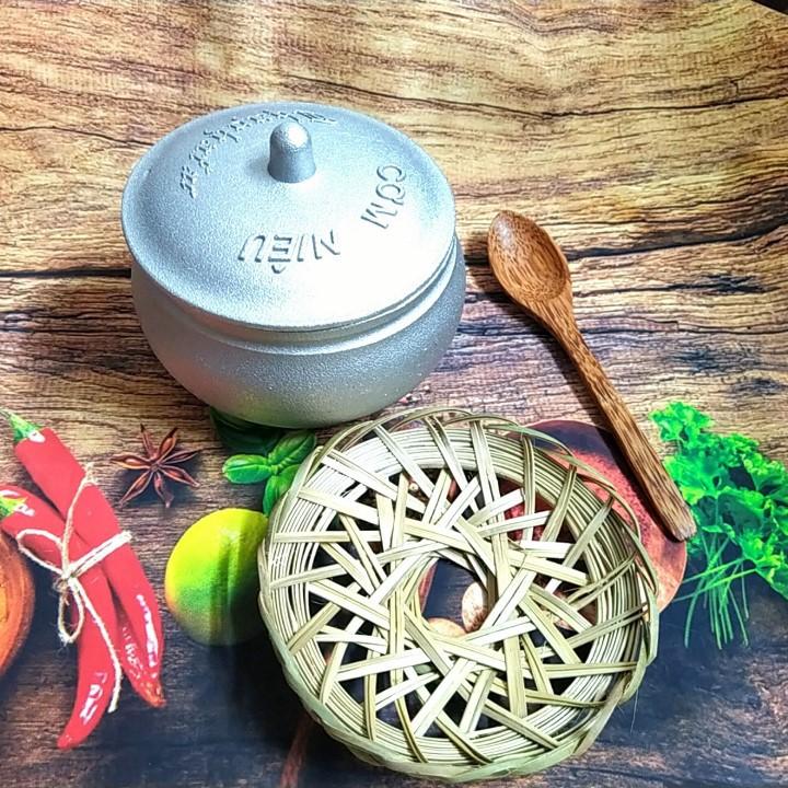 Thố niêu GANG, Nồi cơm niêu bằng gang. Dụng cụ bếp dùng kho quẹt, cơm cháy giòn đều THƠM NGON. Nhà h