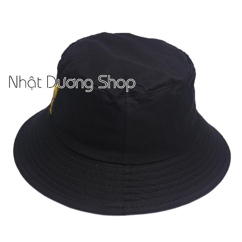 Nón bucket tai bèo thêu con gà trống - Đen chất liệu vải Cotton thoáng mát và nổi bật với họa tiết của nón