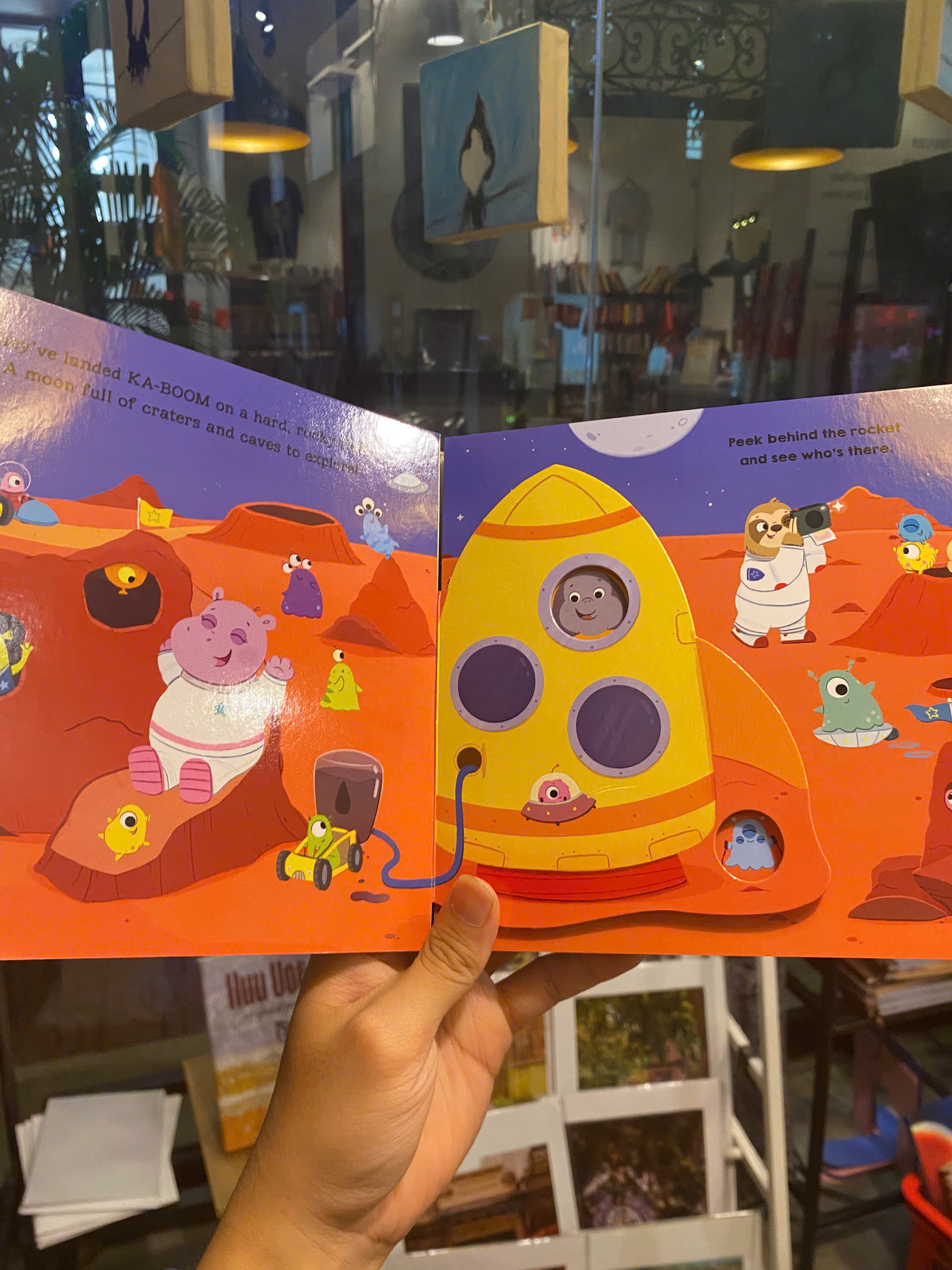 Sách - Space Adventure: Peep-through Surprise by Igloo Books | Children's Picture Activity Book