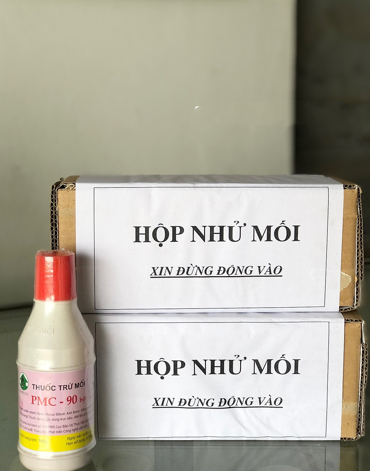 Combo DIỆT MỐI tại nhà hiệu quả ( 1 lọ thuốc diệt mối PMC + 2 hộp nhử mối )