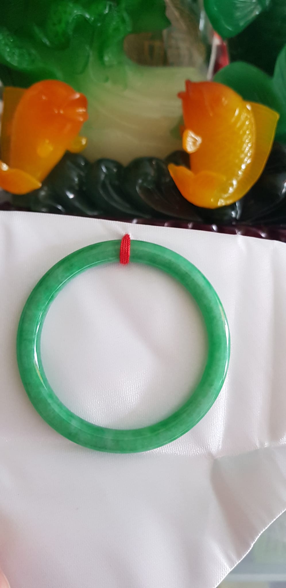 Vòng cẩm thạch Mới Đ Lý 54mm x cọng 7mm Màu xanh ngọc đậm đậu đẹp xinh xắn Nữ mệnh Mộc mệnh Hỏa mệnh Thủy 53kg - 60kg đeo đẹp ạ