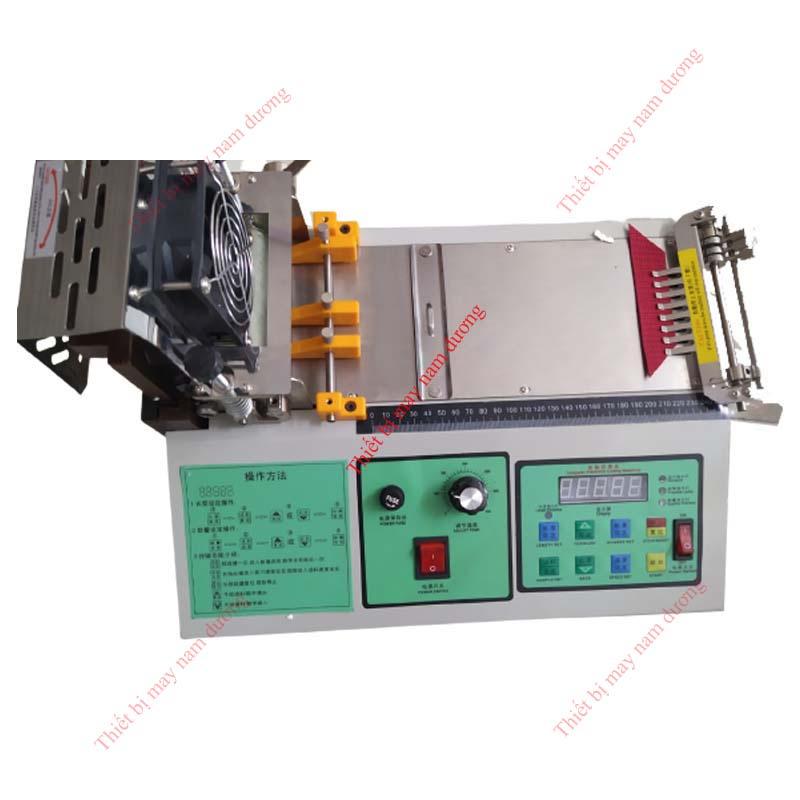 Máy cắt nhãn mác > Dây viền > Dây đai nhiệt tự động > Cắt nhám xéo