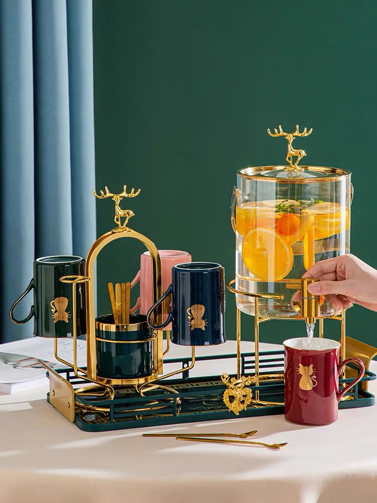 Bình đựng nước thuỷ tinh hươu mạ vàng 8L có vòi kèm chân đế cao cấp