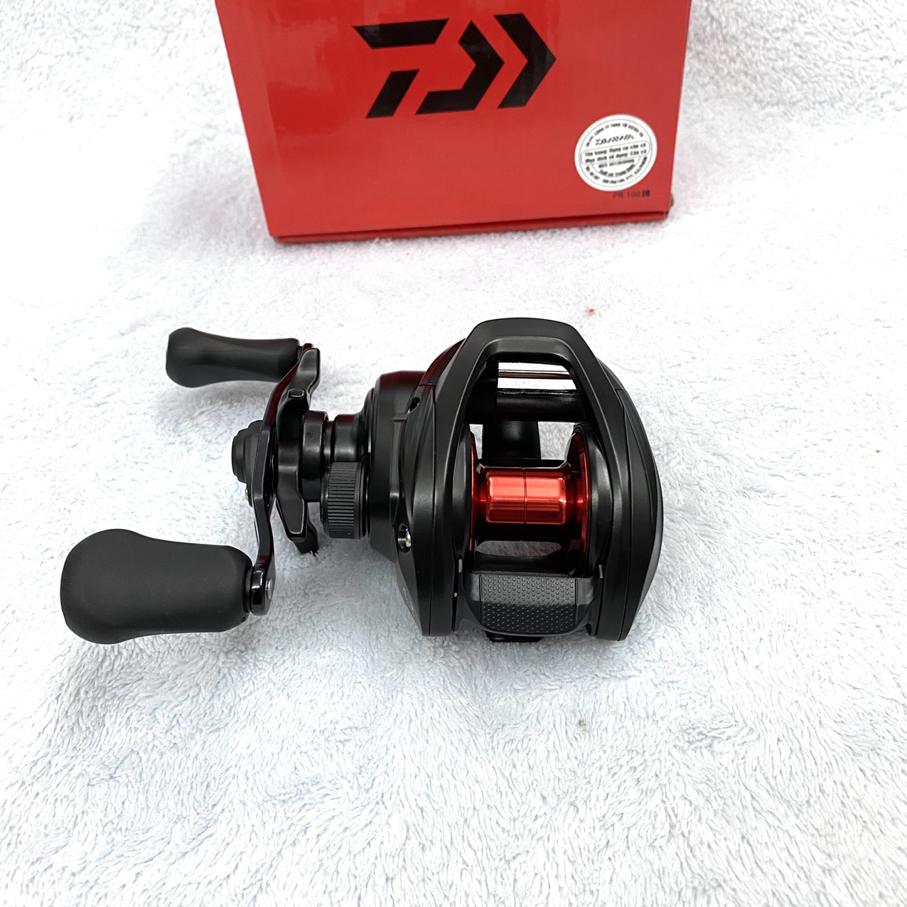 Máy Câu Ngang Daiwa PR 100L (Tay quay trái)