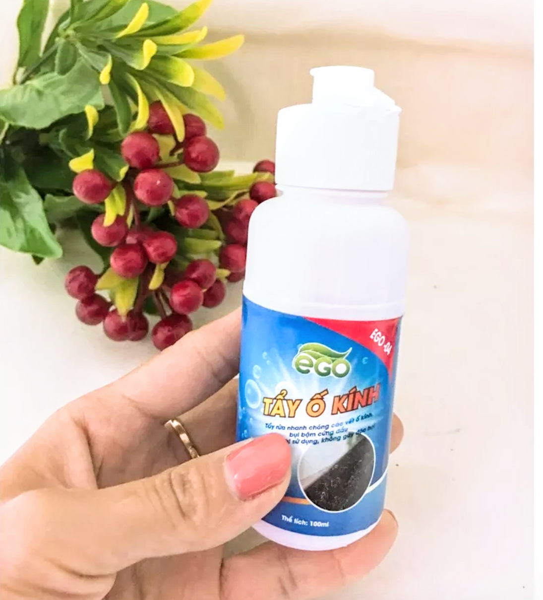 1 LỌ XỊT CHUYÊN TẨY CÁC VẾT Ố CẬN BẨN BÁM KÍNH Ô TÔ KÍNH NHÀ VỆ SINH CÁC LOẠI KÍNH SIÊU SẠCH SÁNG BÓNG HÀNG CHUẨN CHẤT LƯỢNG