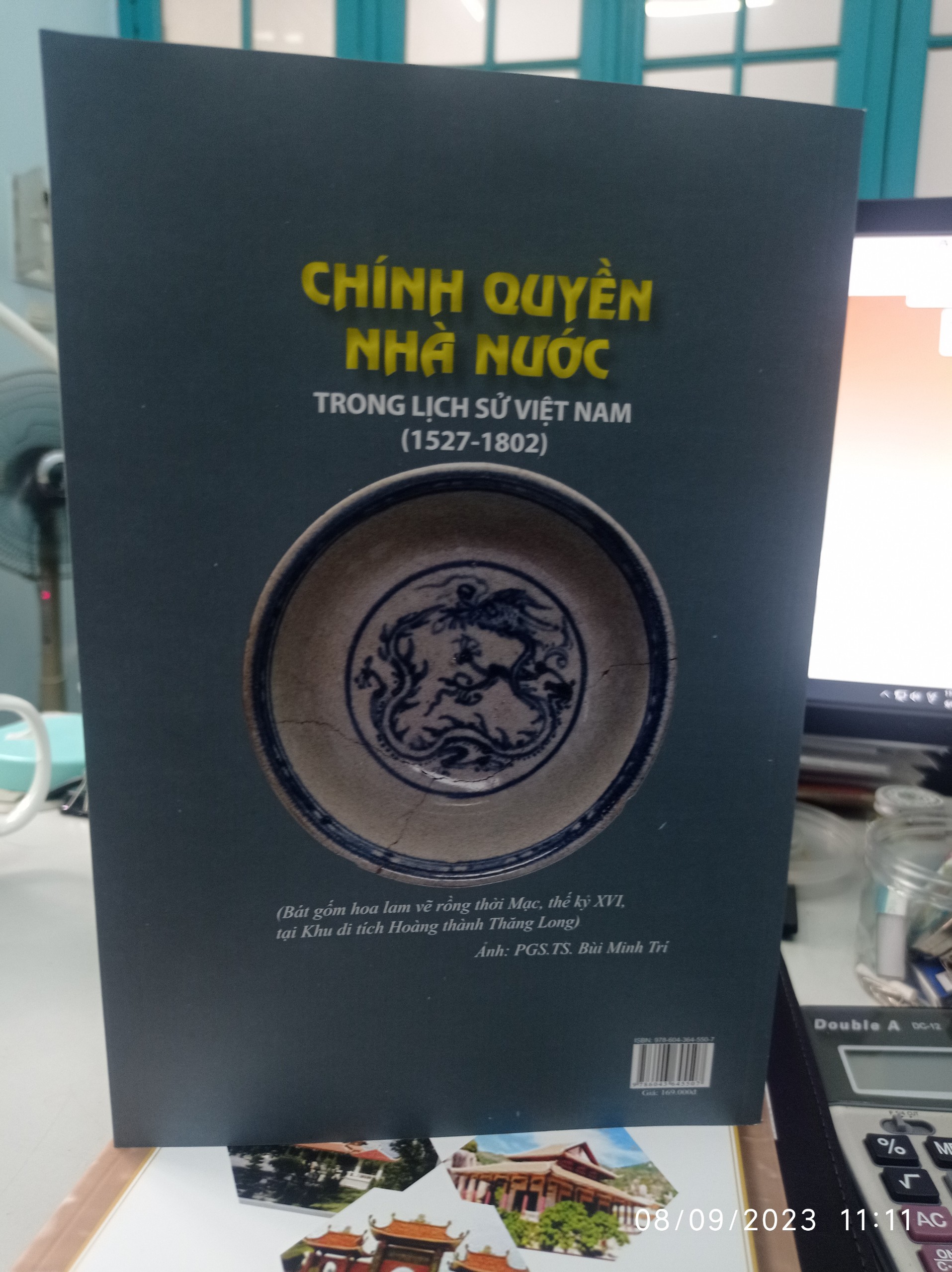 CHÍNH QUYỀN NHÀ NƯỚC TRONG LỊCH SỬ VIỆT NAM (1527 – 1802) – Nhiều tác giả – NXB Khoa Học Xã Hội