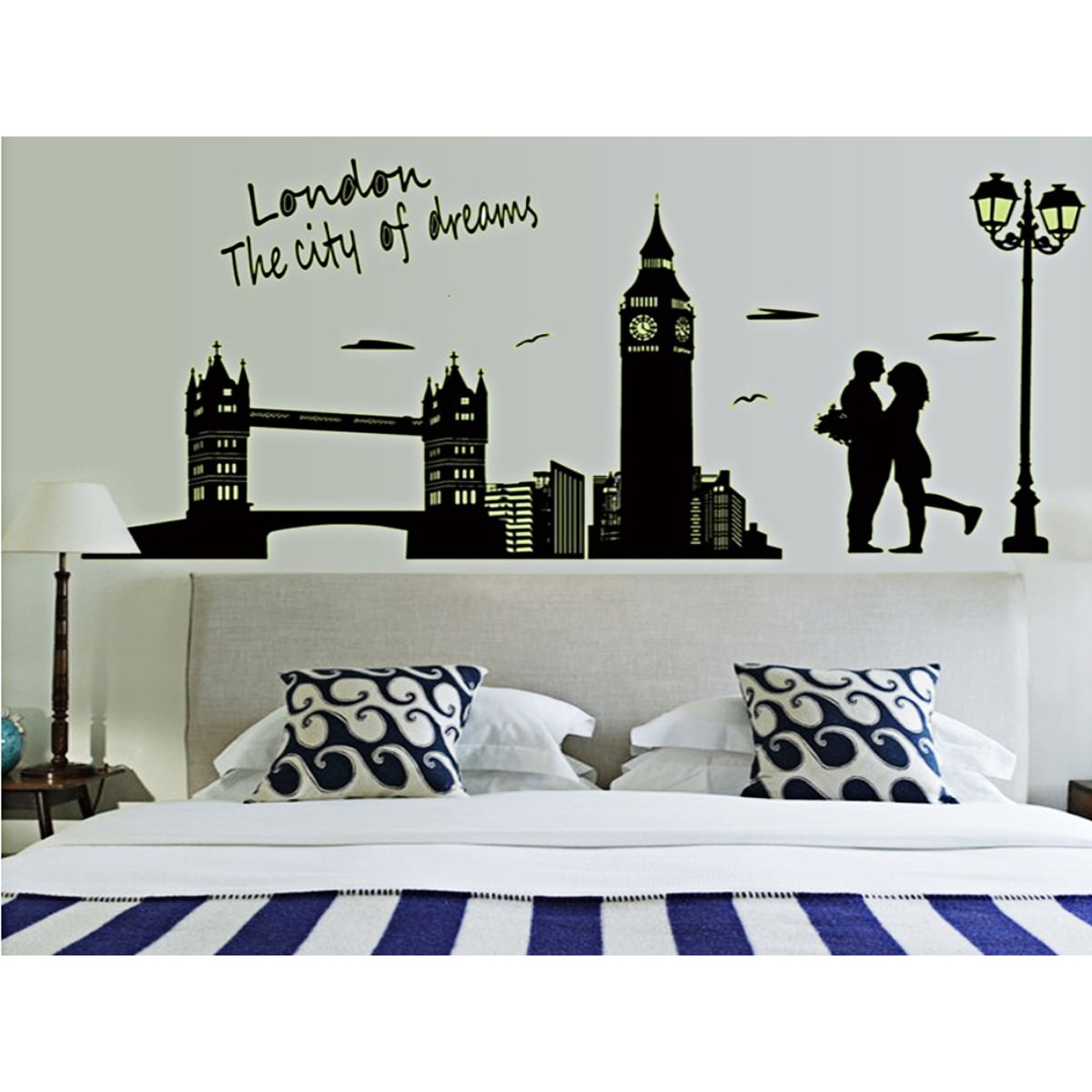 DECAL DẠ QUANG LONDON