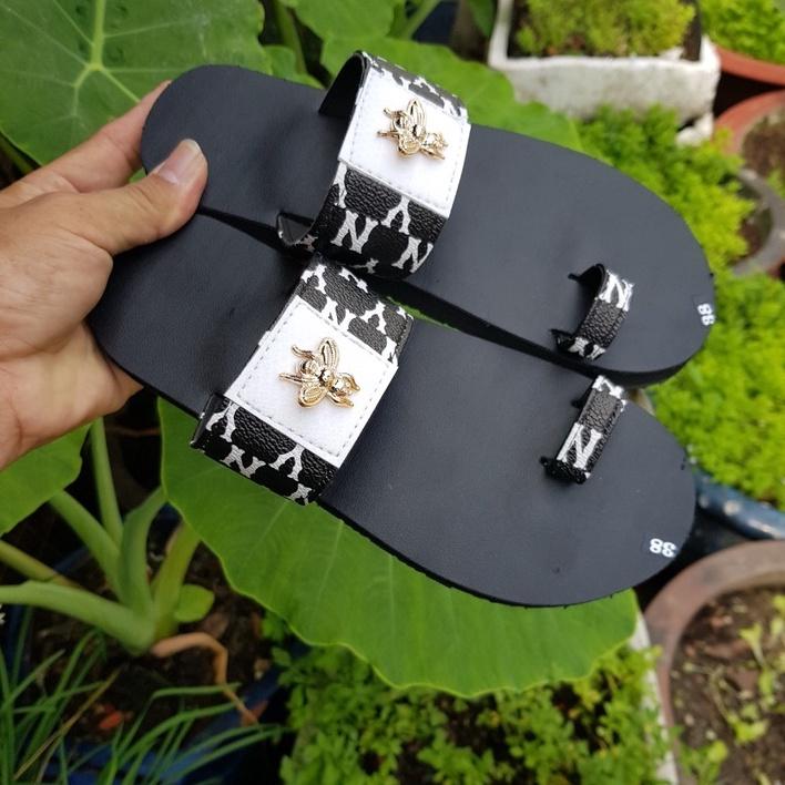 Dép xỏ ngón nữ N-Y đen sandal đồng nai