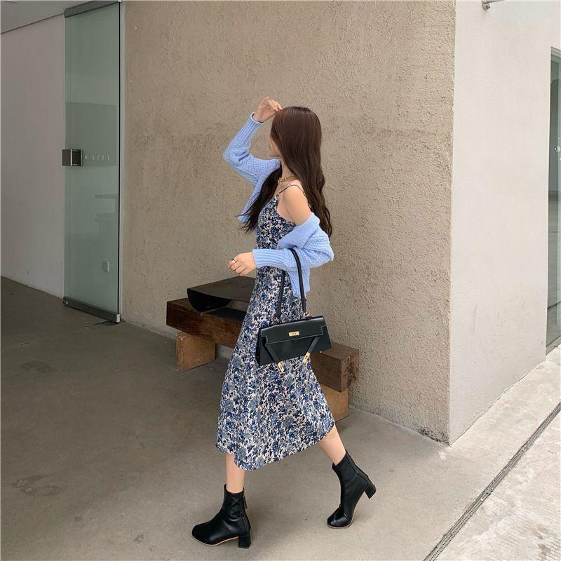 Đầm hai dây hoa xanh dáng dài