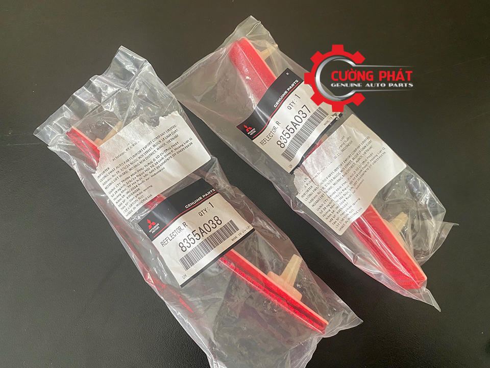 Đèn phản quang Mitsubishi XForce GLX, Exceed, Premium, Ultimate