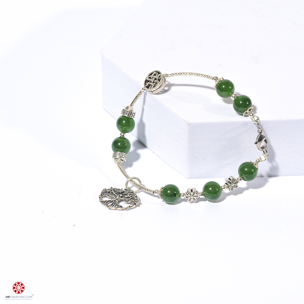 Lắc tay Ngọc Bích 100% tự nhiên phối charm bạc Thái cao cấp 92.5% nuôi dưỡng thân tâm an lạc, bình an, hợp tất cả các mệnh | VietGemstones