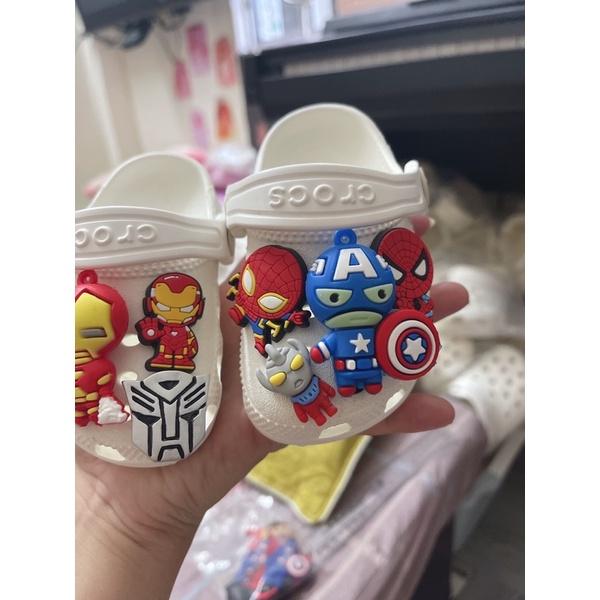 Dép cờ róc xuất xịn nhẹ tênh full charm tên