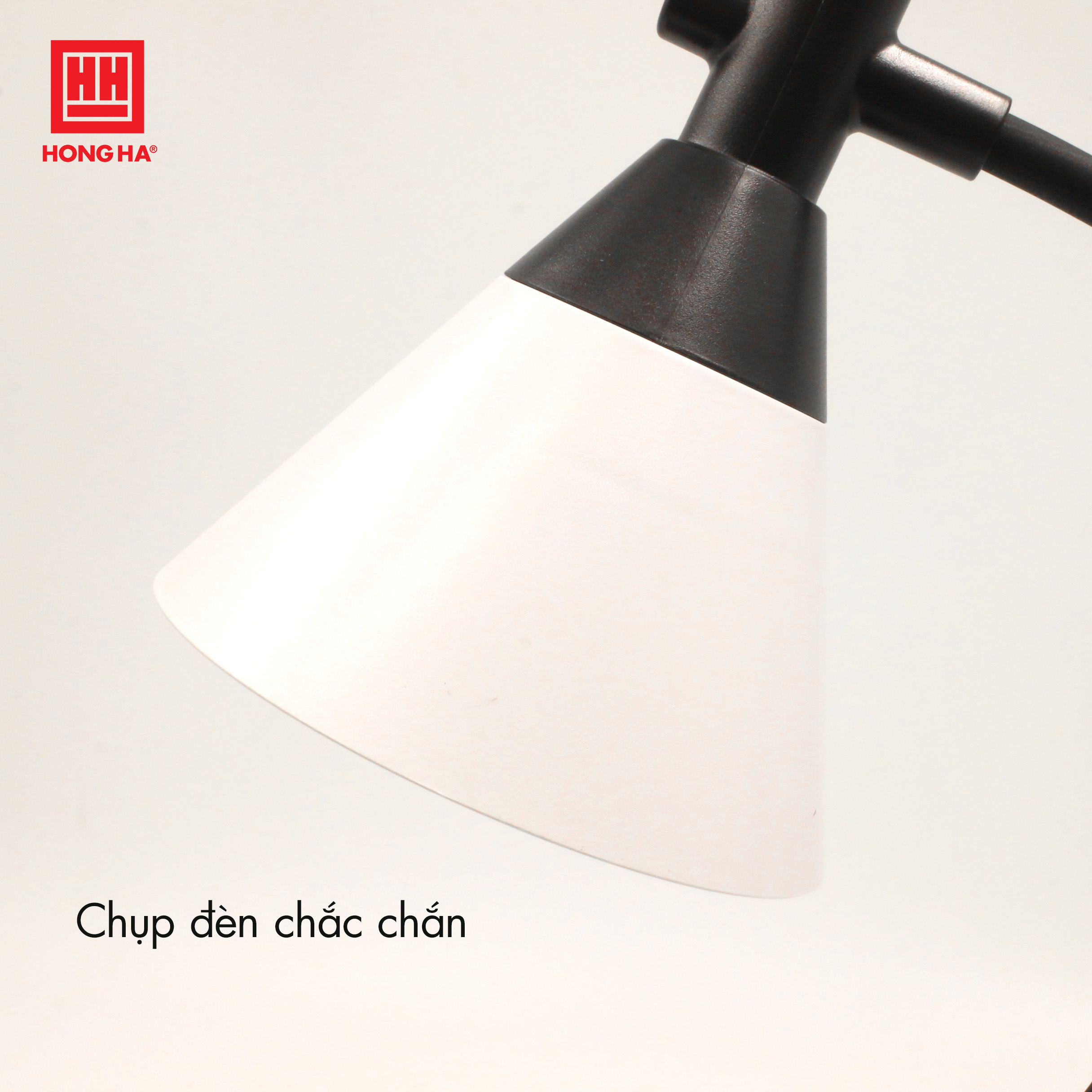Đèn Học Để Bàn Tích Điện Chống Cận 3 Chế Độ Sáng Cảm Ứng Thông Minh Hồng Hà - 3546