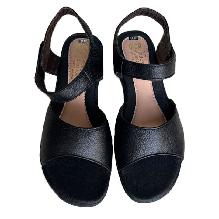 Sandal nữ đế bằng ngang một bản da bò mềm mại cao 4cm Trường Hải SDN135Đ