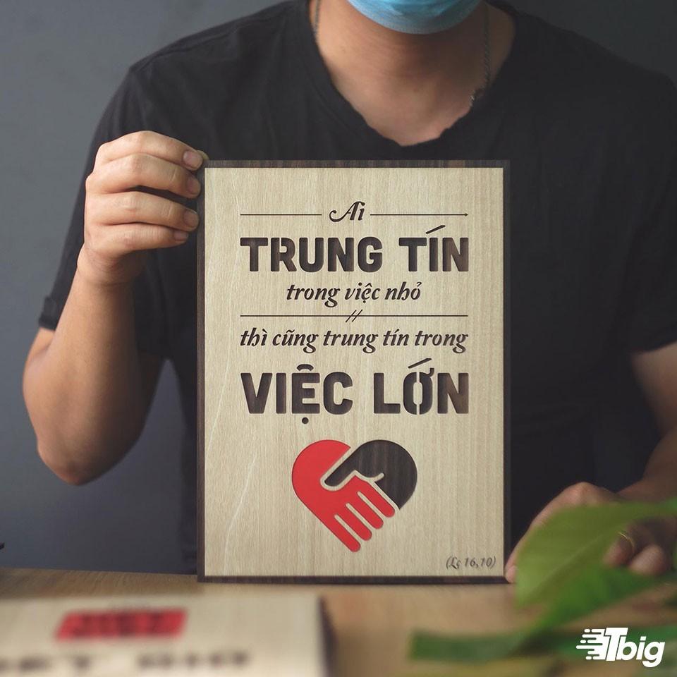 Tranh công giáo TBIG-CG004: Ai trung tín trong việc nhỏ thì cũng trung tín trong việc lớn