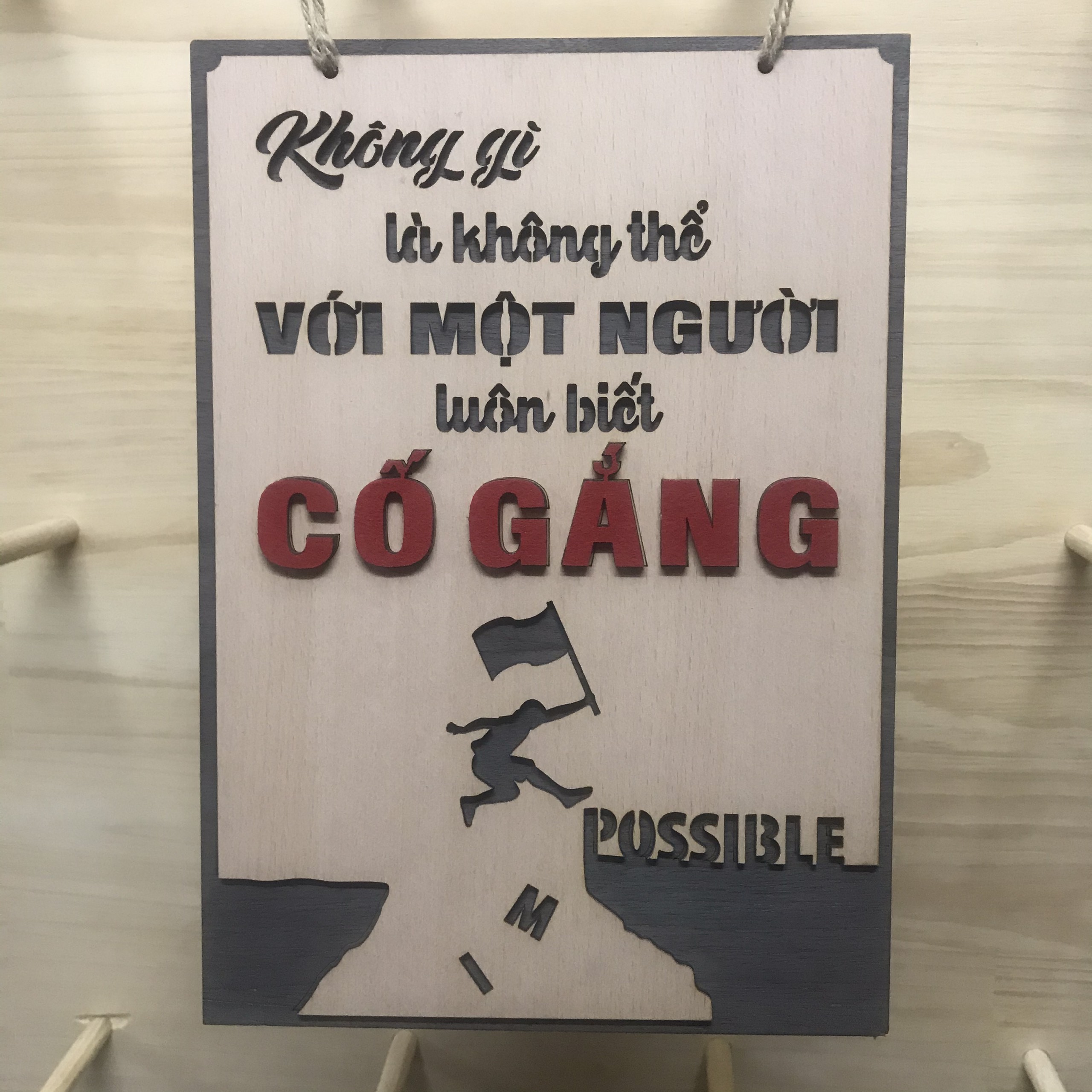 Biển Gỗ Treo Tường Trang Trí Chữ Không Gì Là Không Thể Với Một Người Luôn Cố Gắng